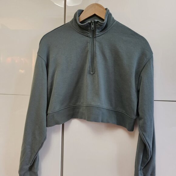 Aritzia Tna Airy Cropped Boyfriend 1/4 Zip Sweatshirt - Picture 2 of 11